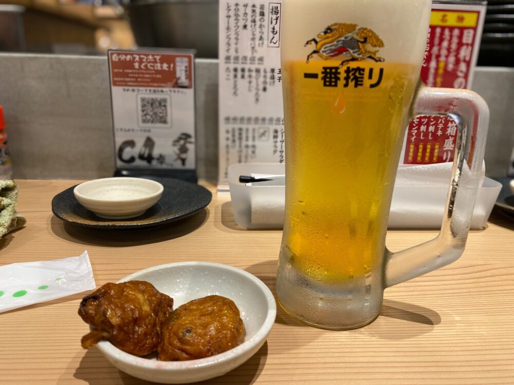 大阪 京橋「大衆酒場ニューツルマツ」ビールと突き出し