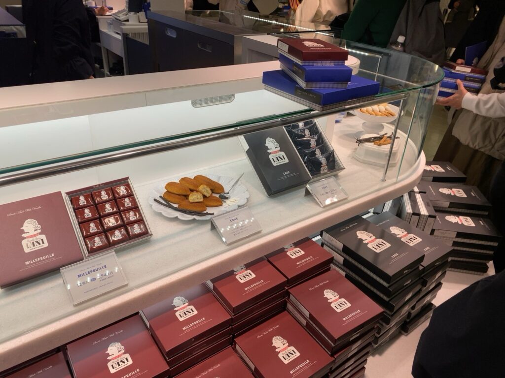 バニラお菓子専門店「VANI」店舗 阪神梅田本店